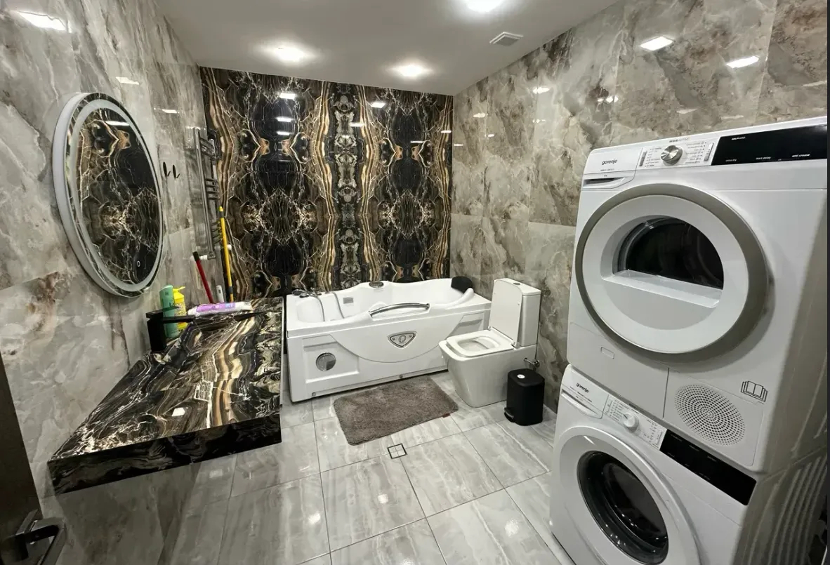3 bedroom apartment for rent Yekmalyan St, Center Yerevan, 161572