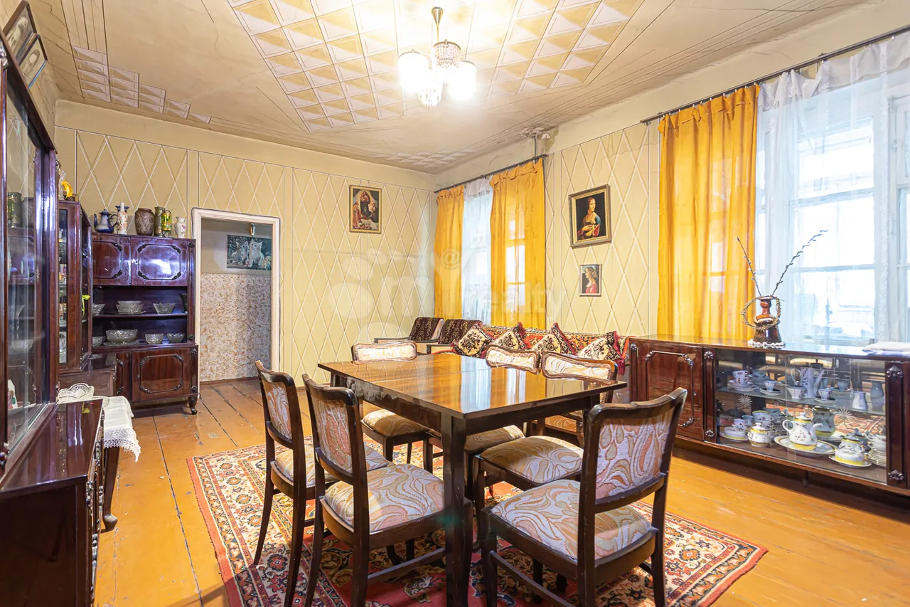 3 bedroom apartment for sale Khanjyan St, Center Yerevan, 157735