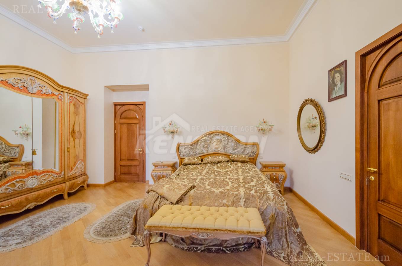 4 bedroom apartment for sale rue d'Abovyan, Center Yerevan, 137151