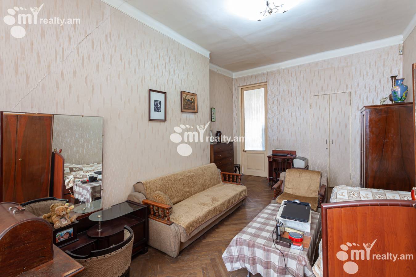 3 սենյականոց բնակարան  Մաշտոցի պող, Կենտրոն Երևան, 141313
