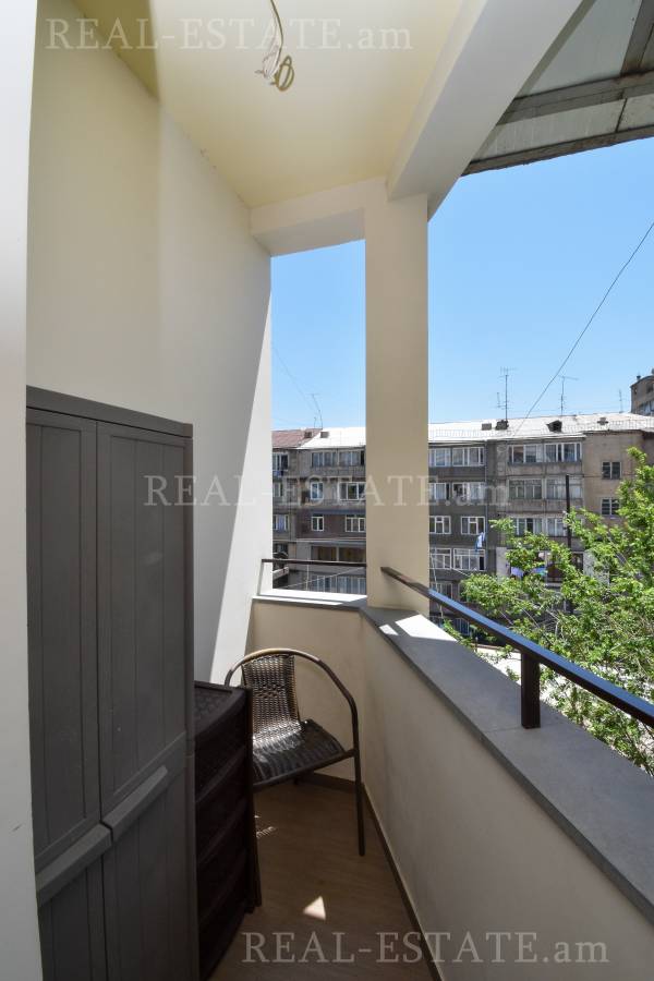 4 սենյականոց բնակարան  Կոմիտասի պող, Արաբկիր Երևան, 122871