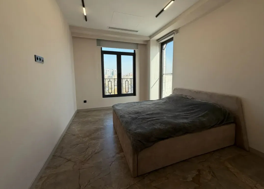 4 սենյականոց բնակարան  Դավիթ Անհաղթի փող, Քանաքեռ-Զեյթուն Երևան, 160228