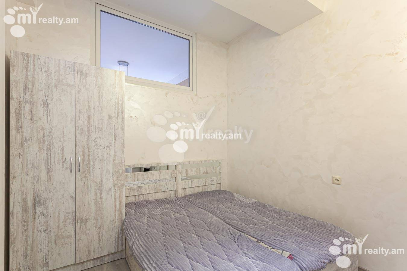 Купить 3 комнатную квартиру Налбандян ул, Центр Ереван, 155043