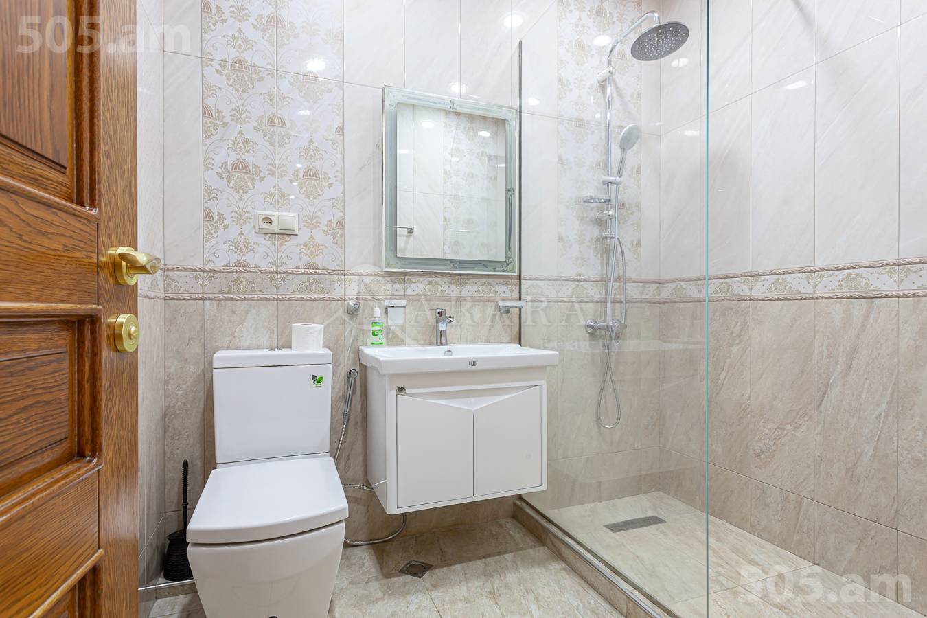 2 bedroom apartment for sale (خیابان باقرامیان (عربکیر, عربگیر ایروان, 154460