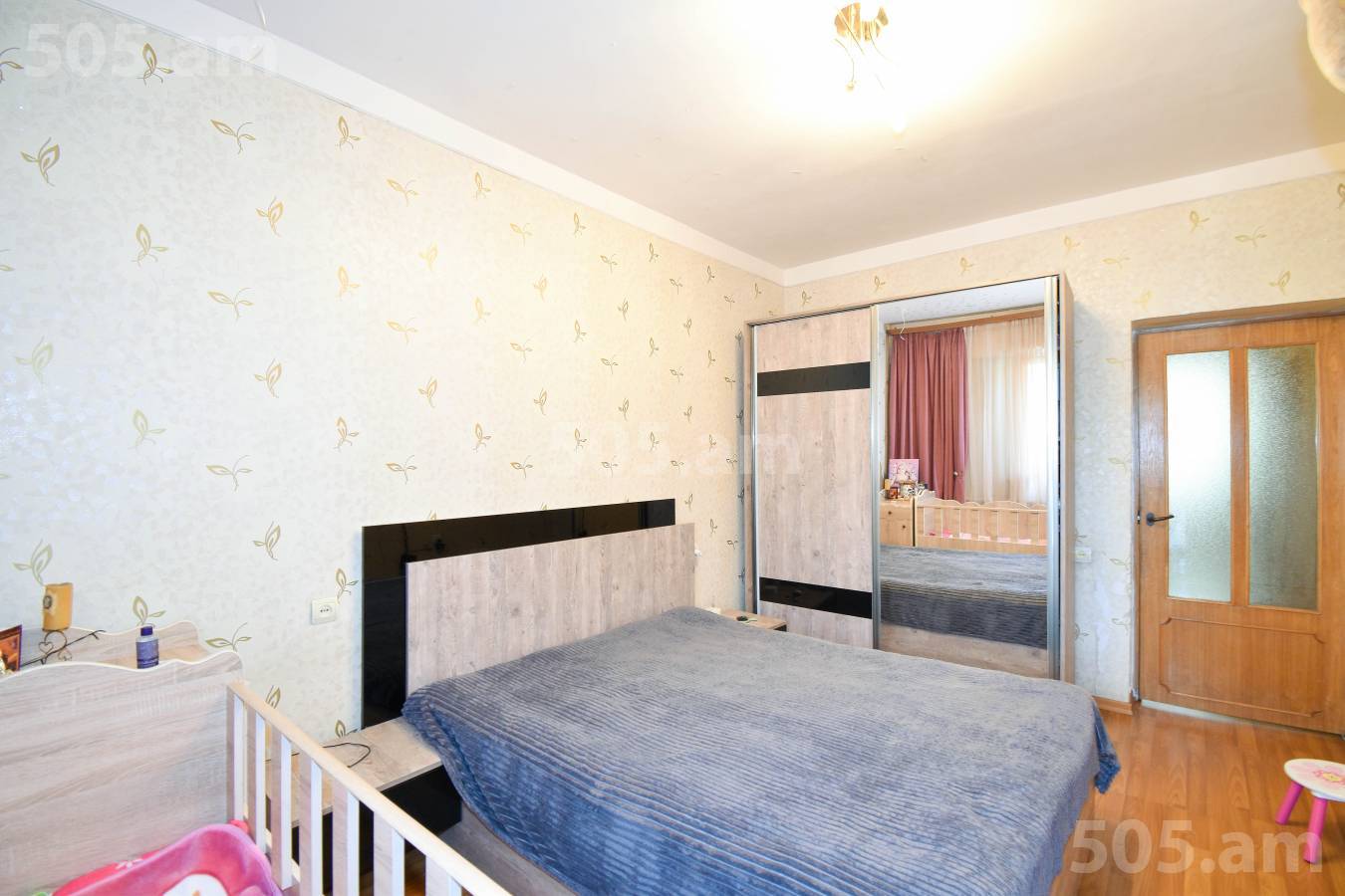 4 սենյականոց բնակարան  Քաջազնունու փող, Կենտրոն Երևան, 150829