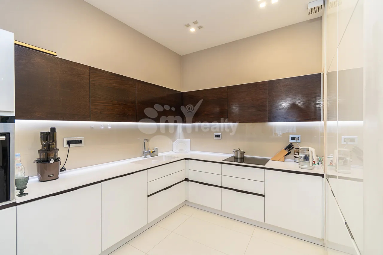 3 սենյականոց բնակարան  Բաղրամյան պող(Արաբկիր), Արաբկիր Երևան, 160205