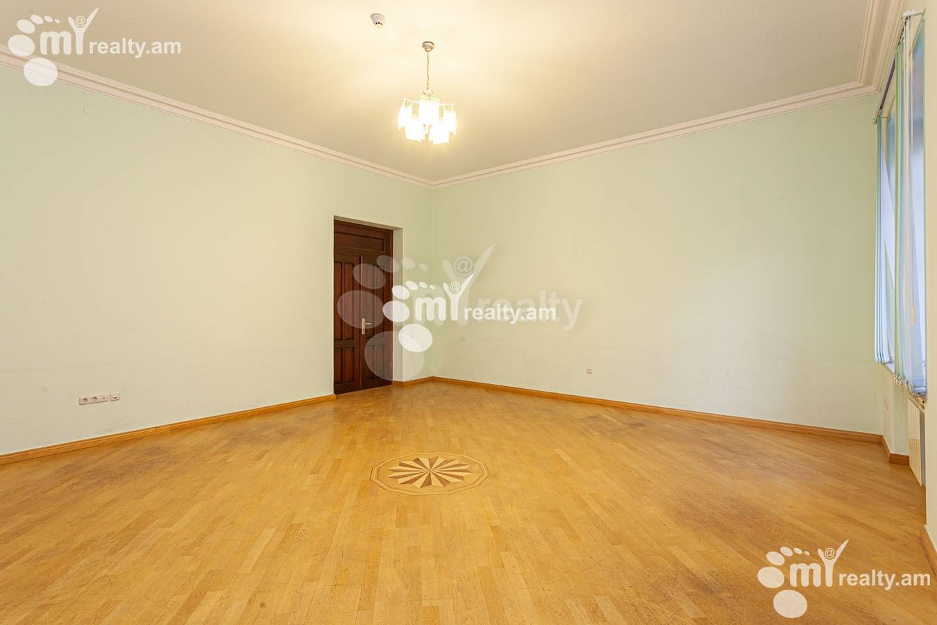 Снять коммерческoе помещение Московян ул, Центр Ереван, 149027