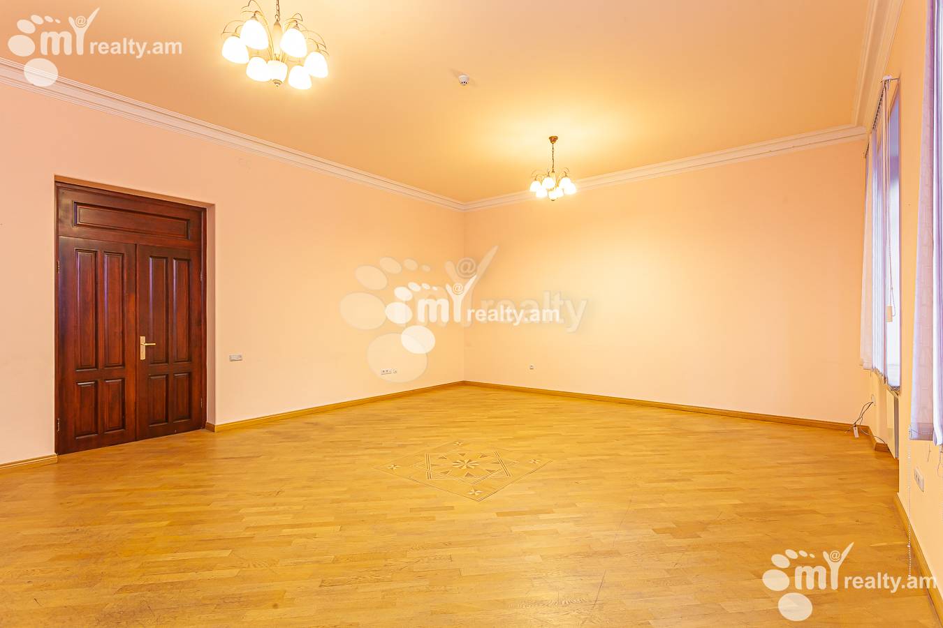 Снять коммерческoе помещение Московян ул, Центр Ереван, 149027