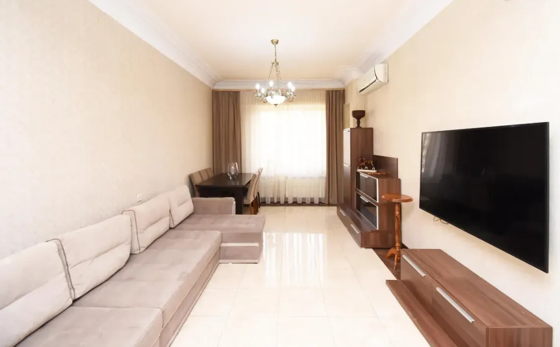 3 bedroom apartment for rent Buzand St, Center Yerevan, 157277