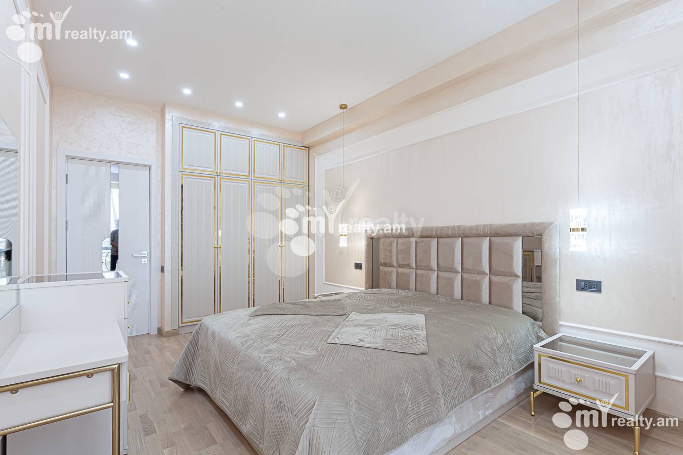 4 bedroom apartment for rent Sasna Тsrer St, Davtachène Yerevan, 156009