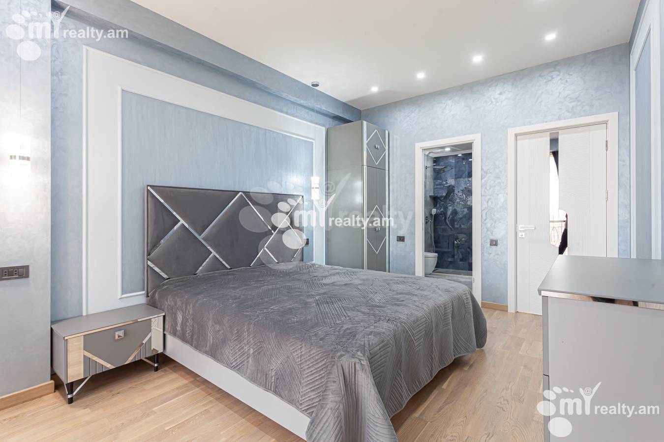 4 bedroom apartment for rent Sasna Тsrer St, Davtachène Yerevan, 156009