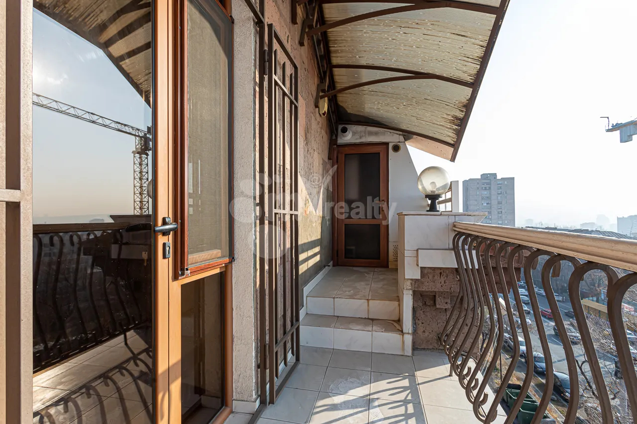 4 bedroom apartment for sale Baghramyan av(Arabkir), Arabkir Yerevan, 158396