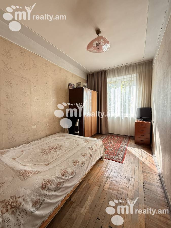 Купить 3 комнатную квартиру Мамиконянц ул, Арабкир Ереван, 157031