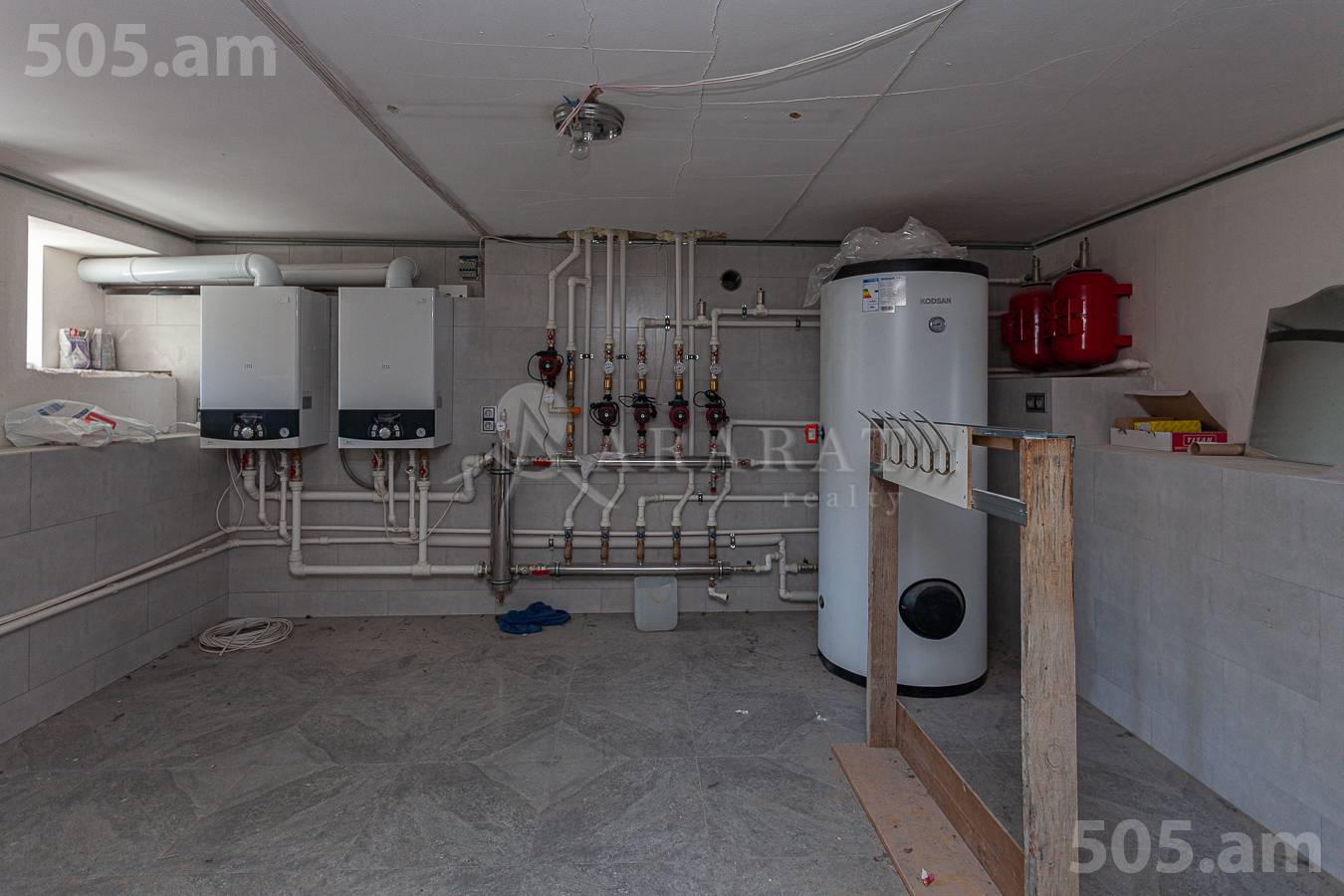 House for sale I. Alikhanyan St, Center Yerevan, 148125