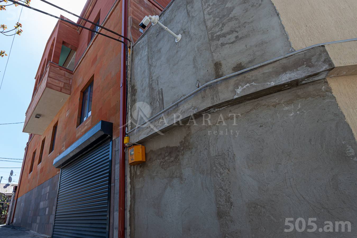 House for sale I. Alikhanyan St, Center Yerevan, 148125