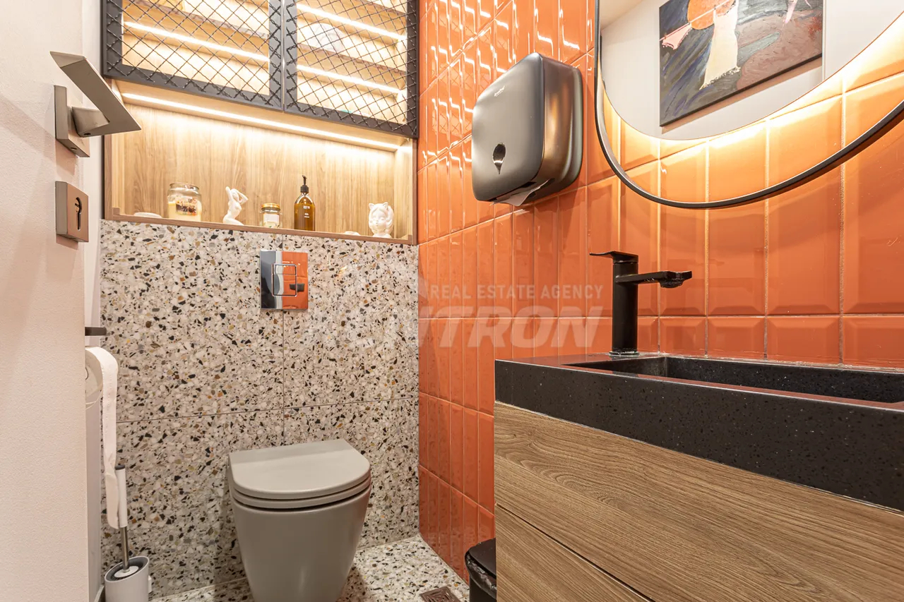 Commercial property for sale Leo St, Center Yerevan, 157703