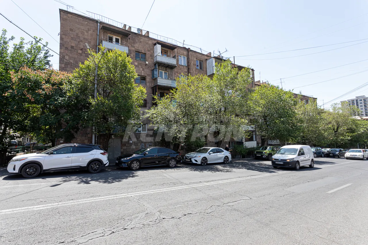 3 bedroom apartment for sale A. Avetisyan St, Arabkir Yerevan, 157416