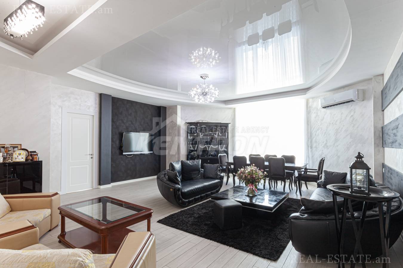 3 bedroom apartment for rent Antarayin St, Center Yerevan, 140316
