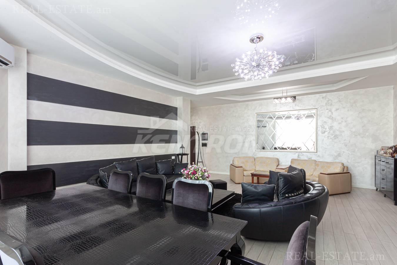 3 bedroom apartment for rent Antarayin St, Center Yerevan, 140316
