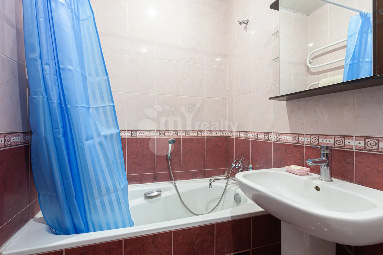 2 bedroom apartment for rent خیابان آرگیشتی, مرکز شهر ایروان, 160354