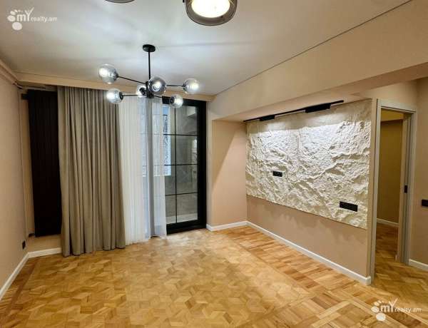 2-senyakanoc-bnakaran-vacharq-Yerevan-Center