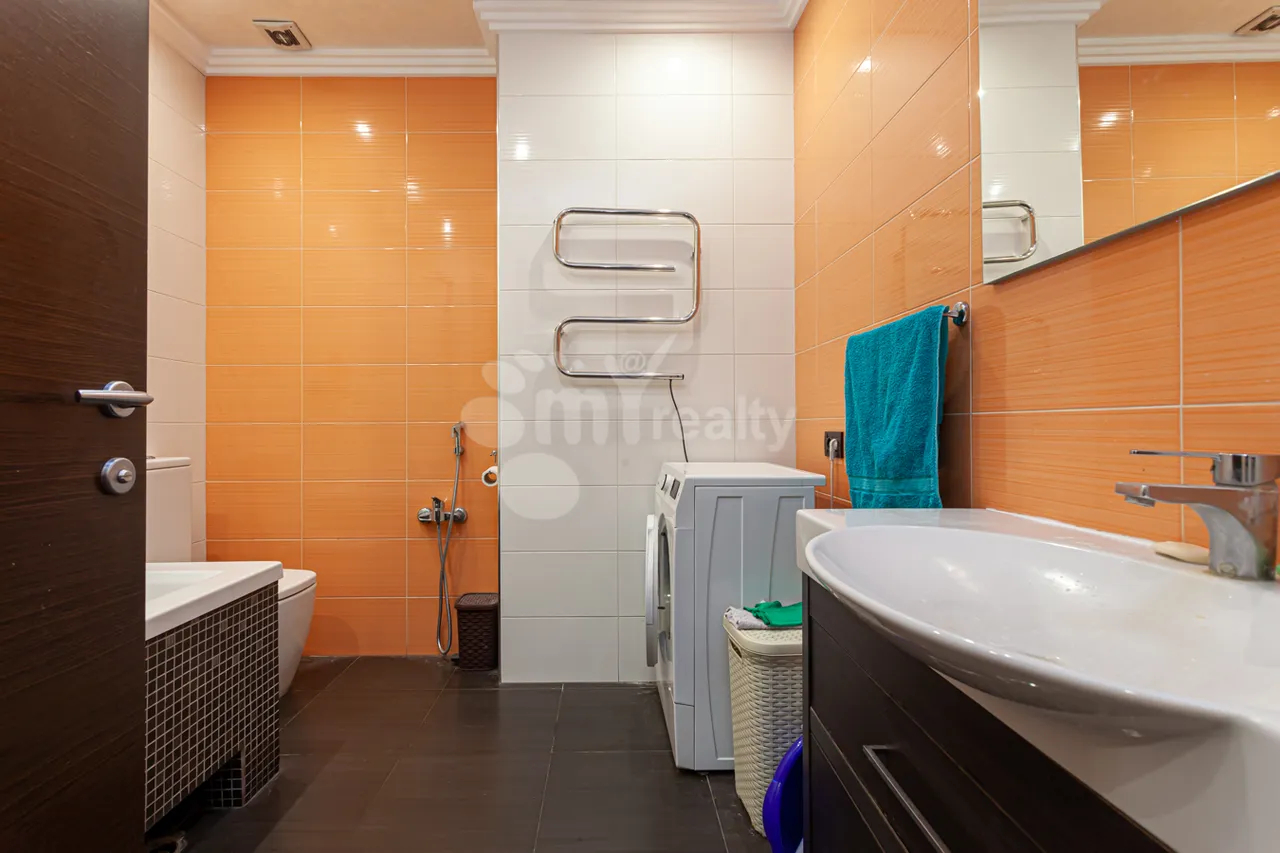 3 bedroom apartment for rent Northern (Hyusisayin)  Ave, Center Yerevan, 158432