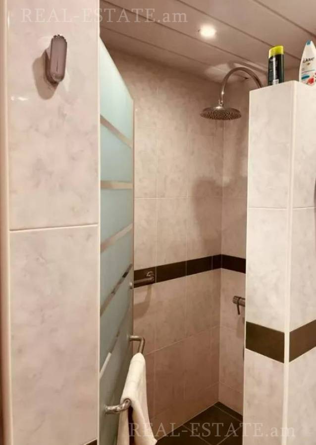 Купить 3 комнатную квартиру Амирян ул, Центр Ереван, 139700