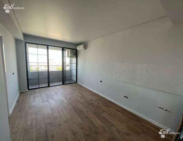 2-senyakanoc-bnakaran-vacharq-Yerevan-Erebuni