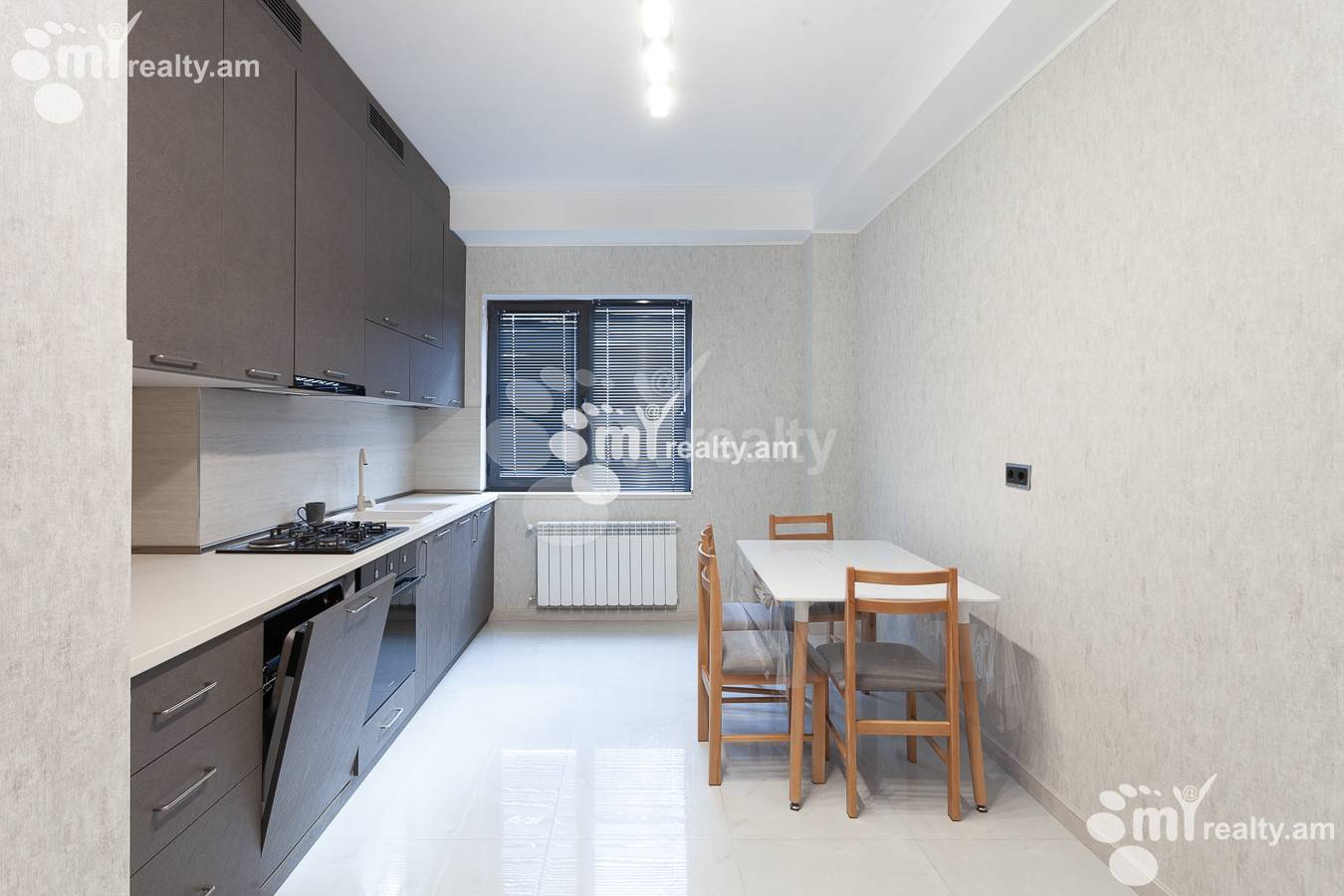4 սենյականոց բնակարան  Դավիթ Անհաղթի փող, Քանաքեռ-Զեյթուն Երևան, 153414