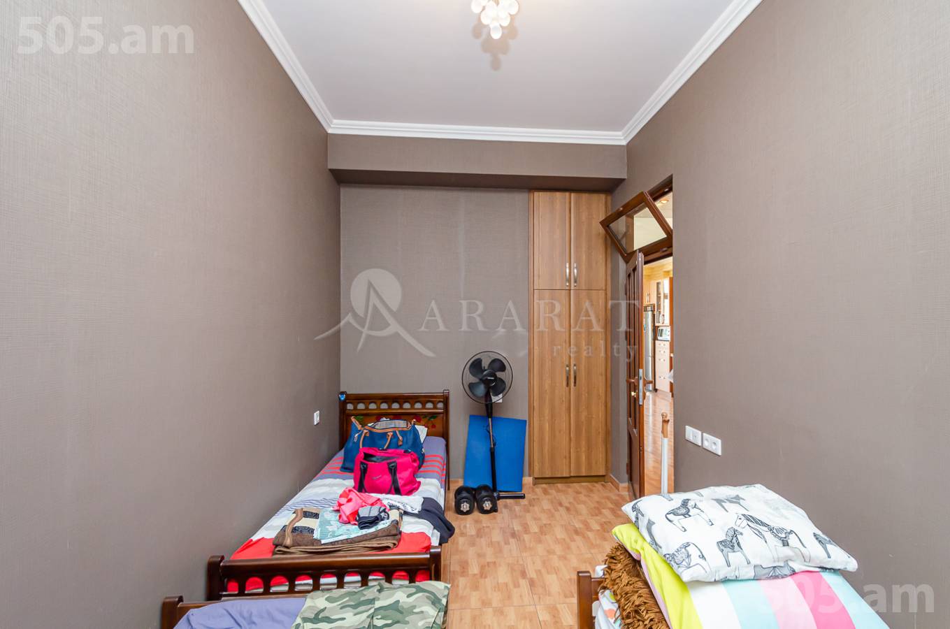 Купить 2 комнатную квартиру Арам ул, Центр Ереван, 152026