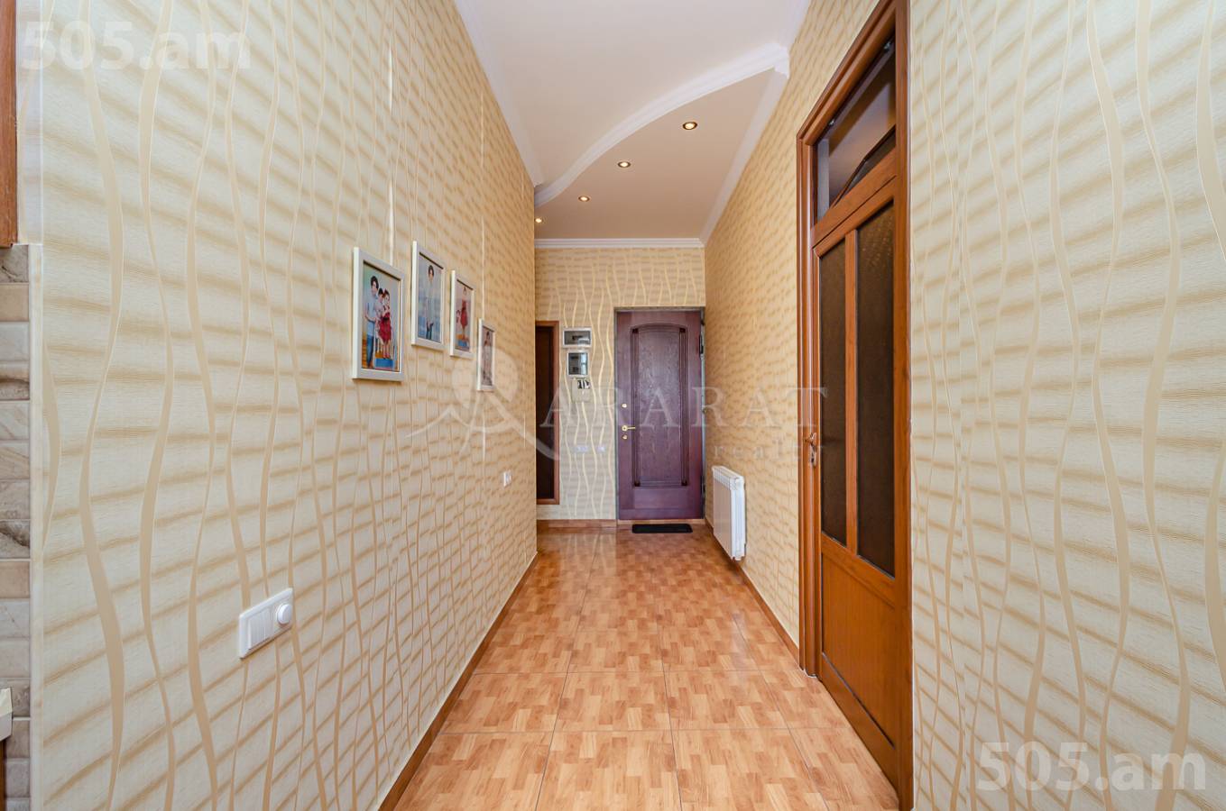 Купить 2 комнатную квартиру Арам ул, Центр Ереван, 152026