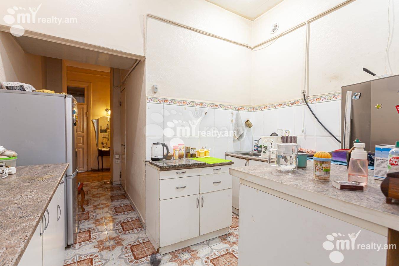 3 bedroom apartment for sale Tpagrichner St, Center Yerevan, 155196