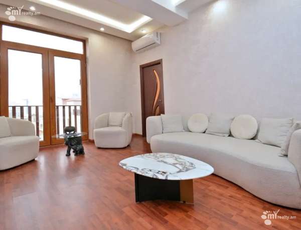 3-senyakanoc-bnakaran-vacharq-Yerevan-Arabkir