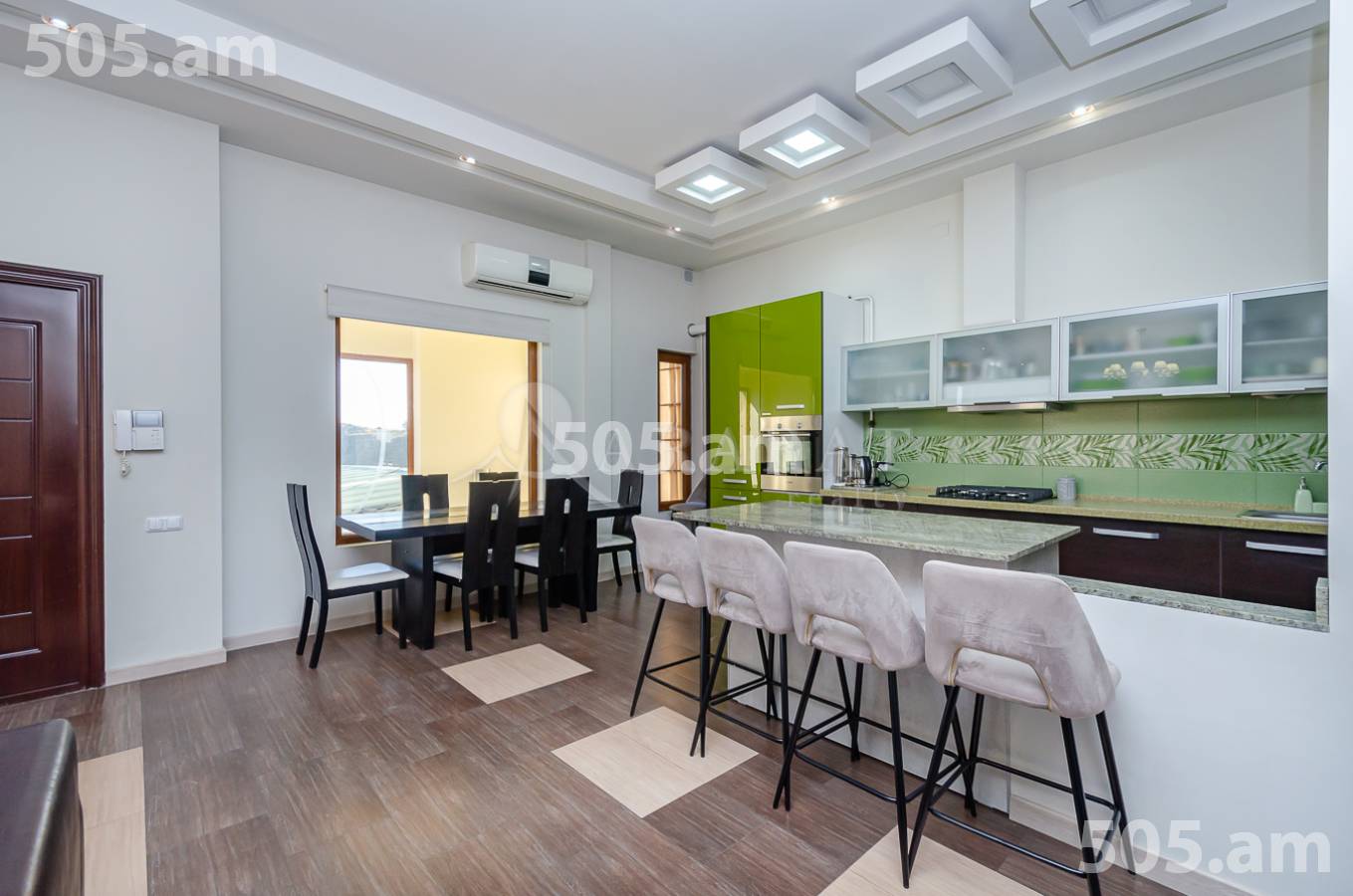 4 սենյականոց բնակարան  Այգեձորի փող, Արաբկիր Երևան, 155339