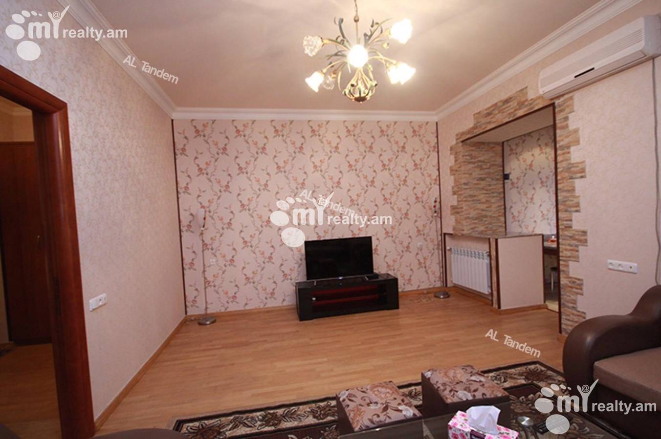 2 սենյականոց բնակարան  Սայաթ-Նովայի պող, Կենտրոն Երևան, 160115