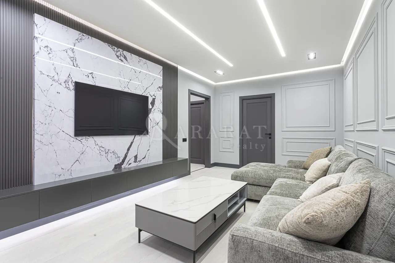 3 սենյականոց բնակարան  Վարդանանց փող, Կենտրոն Երևան, 159334