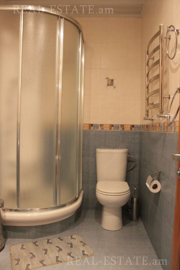 4 bedroom apartment for sale rue d'Aghayan, Center Yerevan, 139111