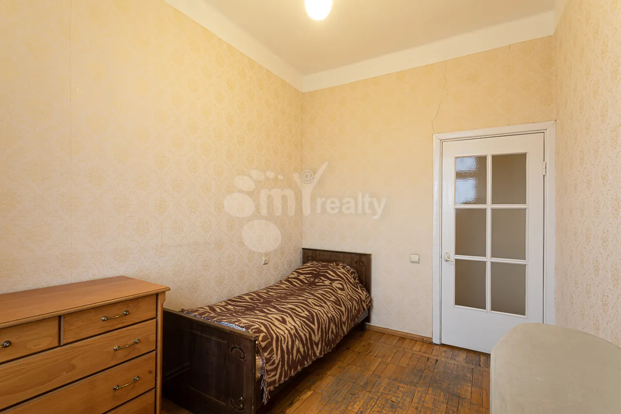 3 bedroom apartment for sale Aygedzor alley, Arabkir Yerevan, 159678
