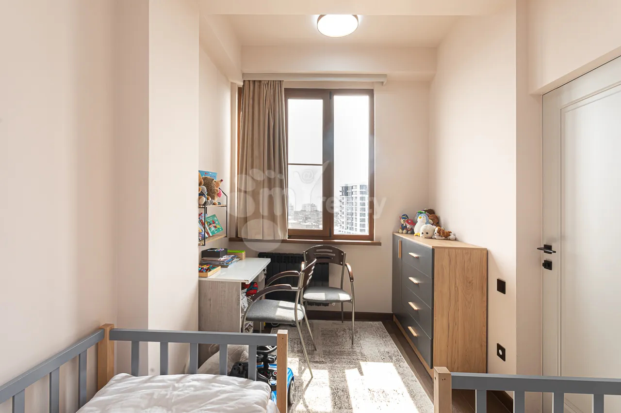 3 սենյականոց բնակարան  Ադոնց փող, Արաբկիր Երևան, 159950