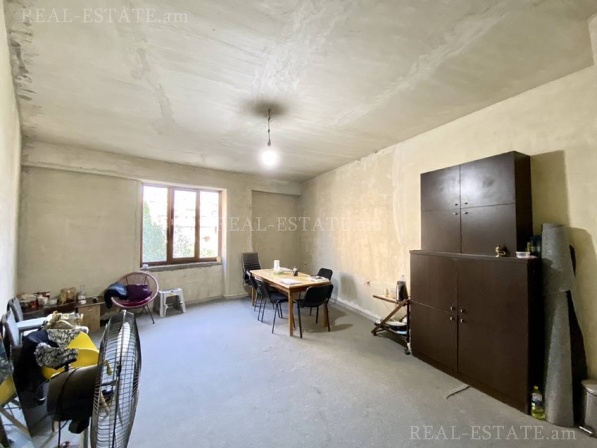 1 սենյականոց բնակարան  Եկմալյան փող, Կենտրոն Երևան, 125781