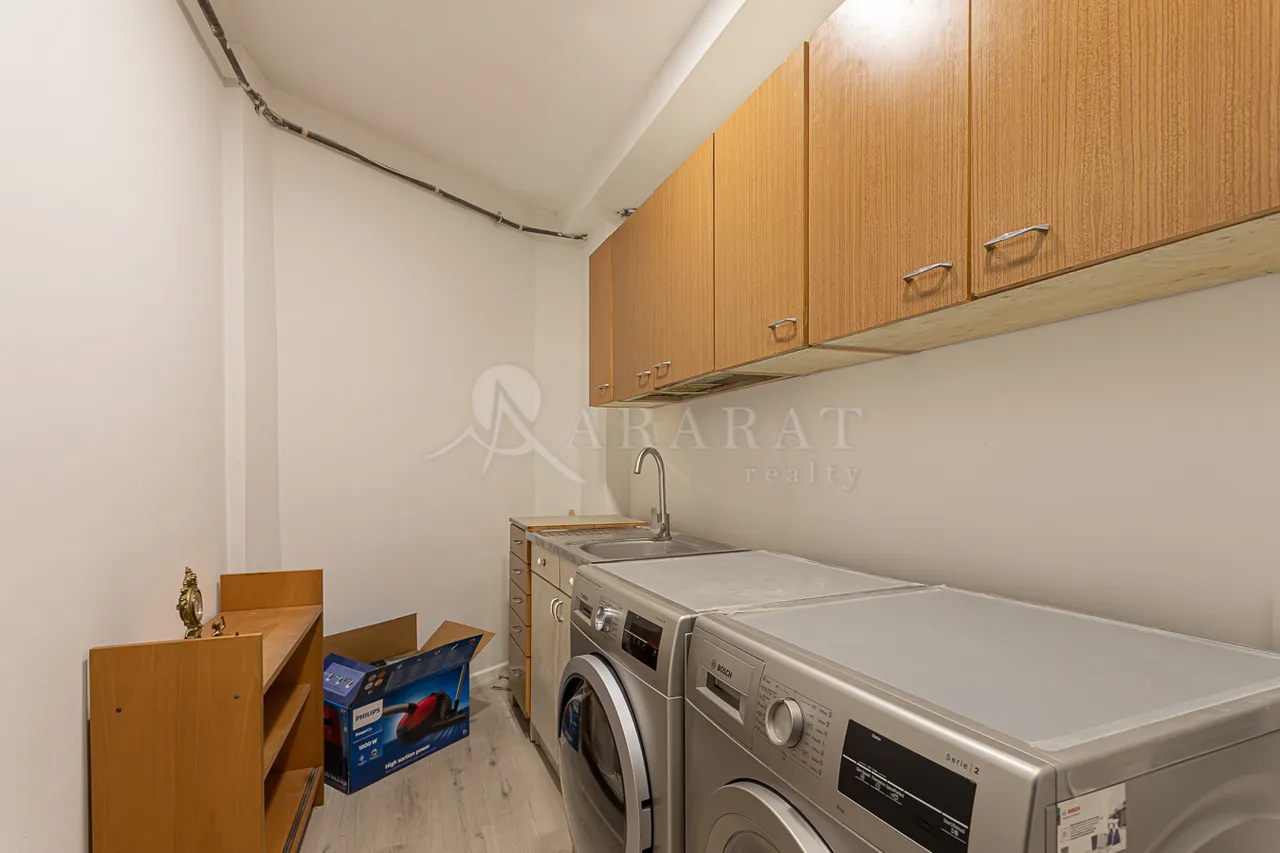 3 bedroom apartment for sale خیابان ماشتوتس, مرکز شهر ایروان, 157755