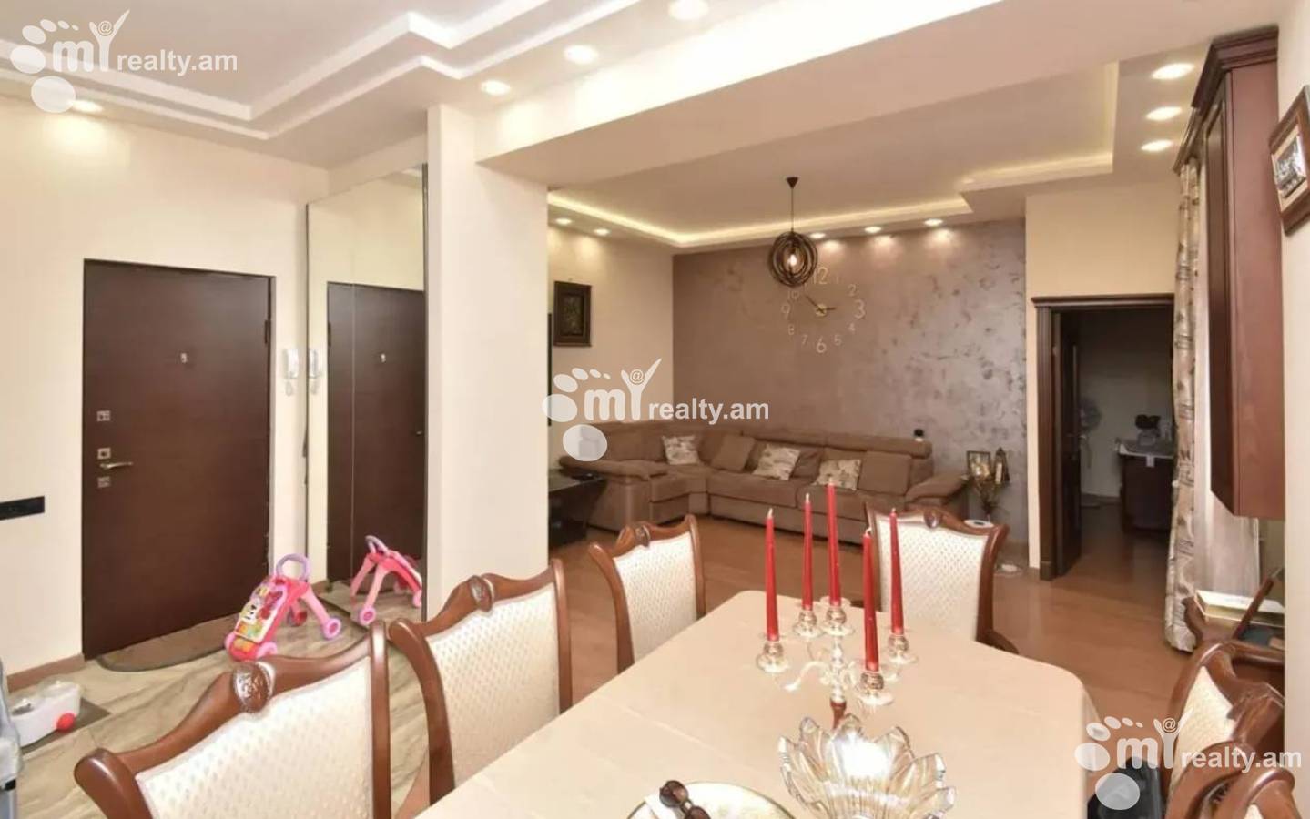 5 bedroom apartment for rent Buzand St, Center Yerevan, 155538