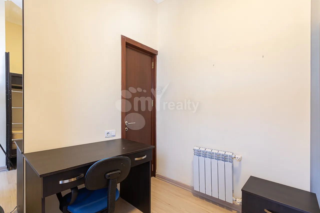 4 bedroom apartment for sale Antarayin St, Center Yerevan, 157846
