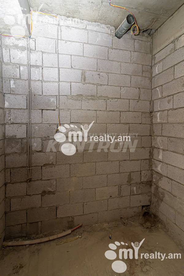 4 bedroom apartment for sale Antarayin, rue d' G.Gasparyan, Center Yerevan, 153857