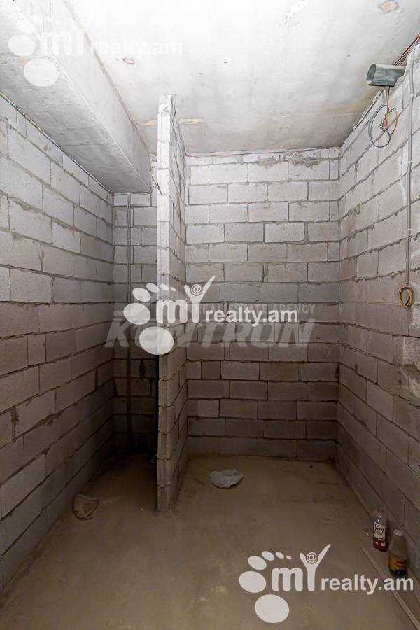 4 bedroom apartment for sale Antarayin, rue d' G.Gasparyan, Center Yerevan, 153857