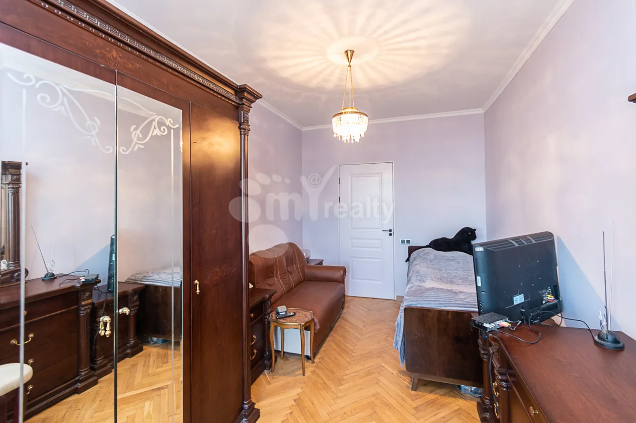 3 bedroom apartment for sale Orbeli Yeghbayrner   St, Arabkir Yerevan, 161210