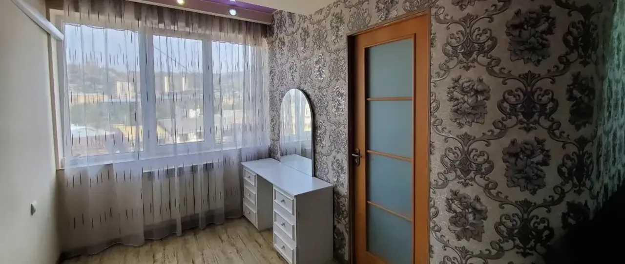 2 bedroom apartment for rent Hanrapetutyan St, Center Yerevan, 160350