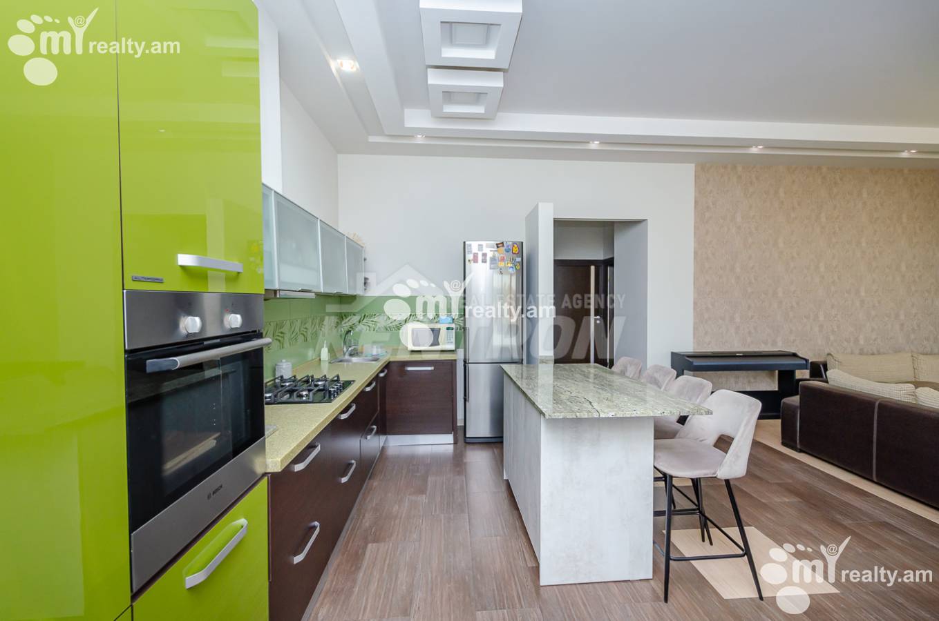 4 bedroom apartment for sale خیابان آیگِدزور, عربگیر ایروان, 155336