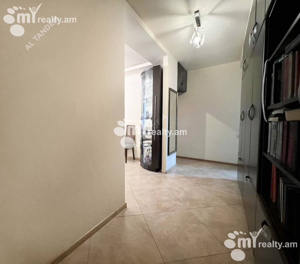 3 սենյականոց բնակարան  Բաղրամյան պող(Կենտրոն), Կենտրոն Երևան, 134100