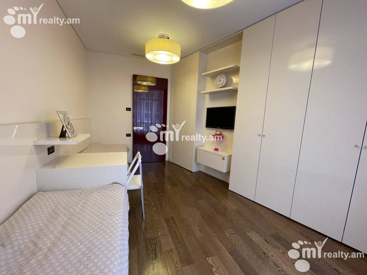 Купить 4 комнатную квартиру Северный пр, Центр Ереван, 156445